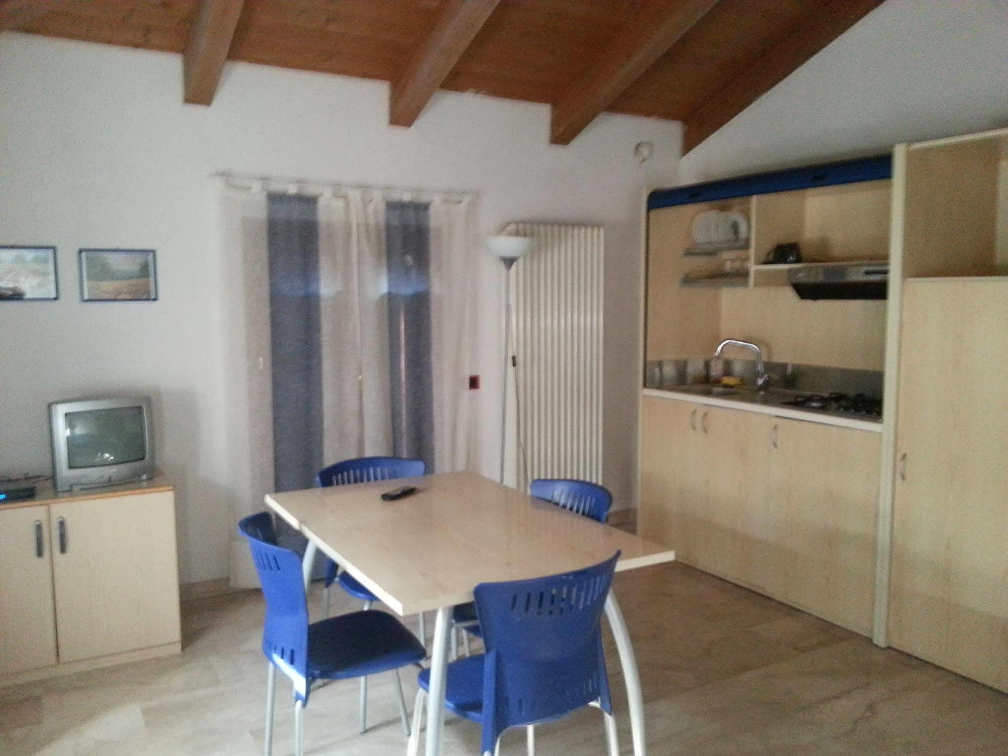 Residence La Vecchia Reggio Reggio d'Emilie Extérieur photo